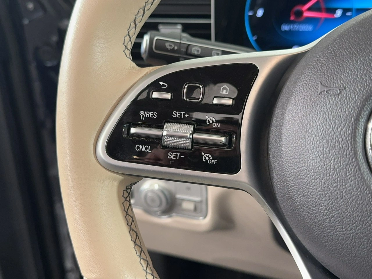 Mercedes GLE 350 - Zdjęcie 24