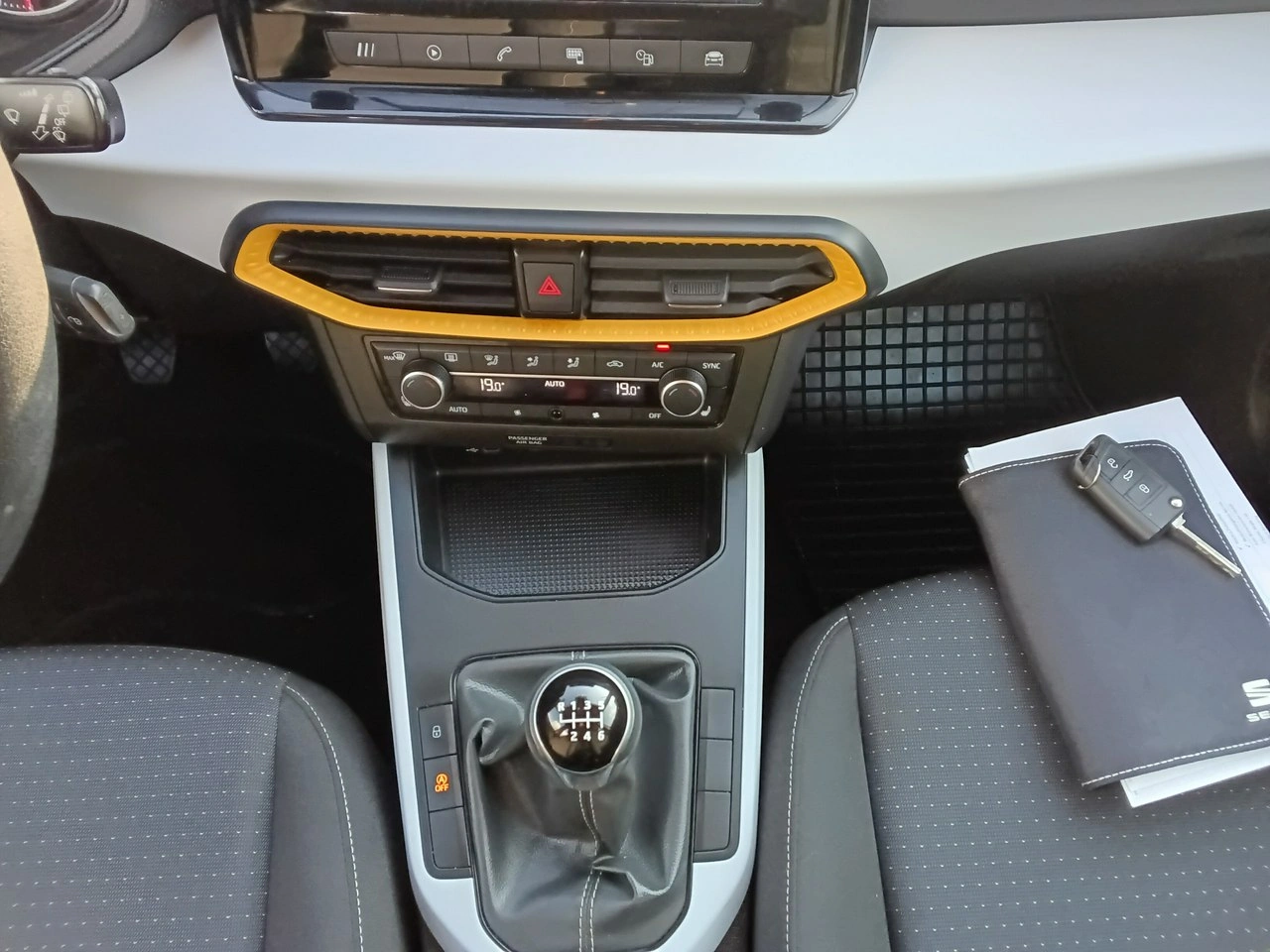 Seat Arona - Zdjęcie 15