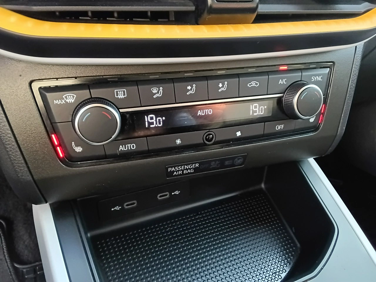 Seat Arona - Zdjęcie 21