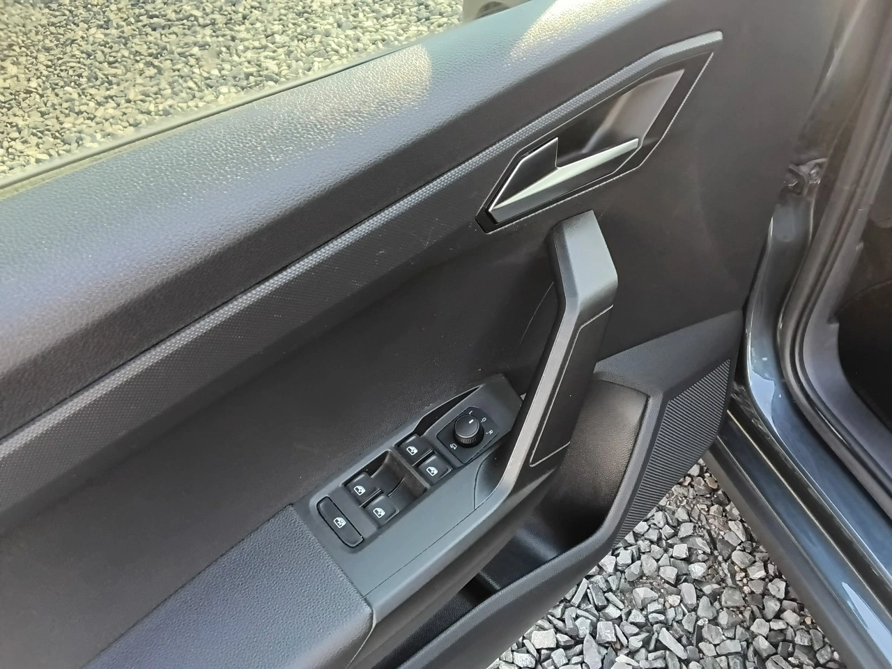 Seat Arona - Zdjęcie 22