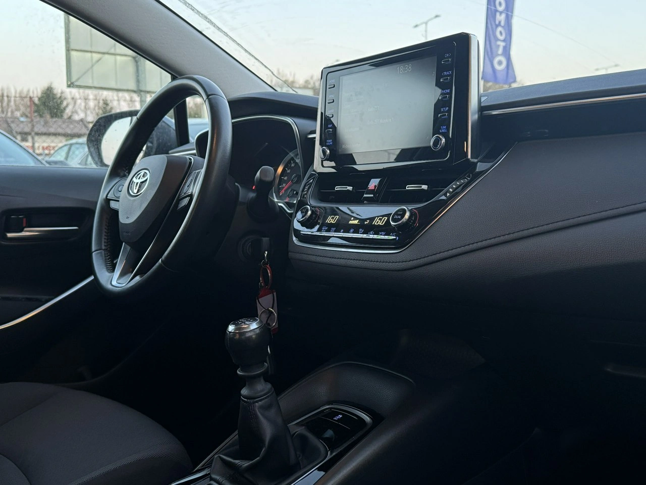 Toyota Corolla - Zdjęcie 4