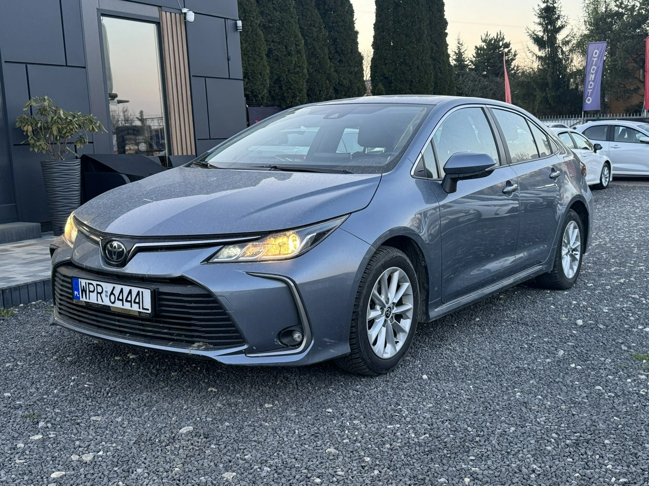 Toyota Corolla - Główne zdjęcie