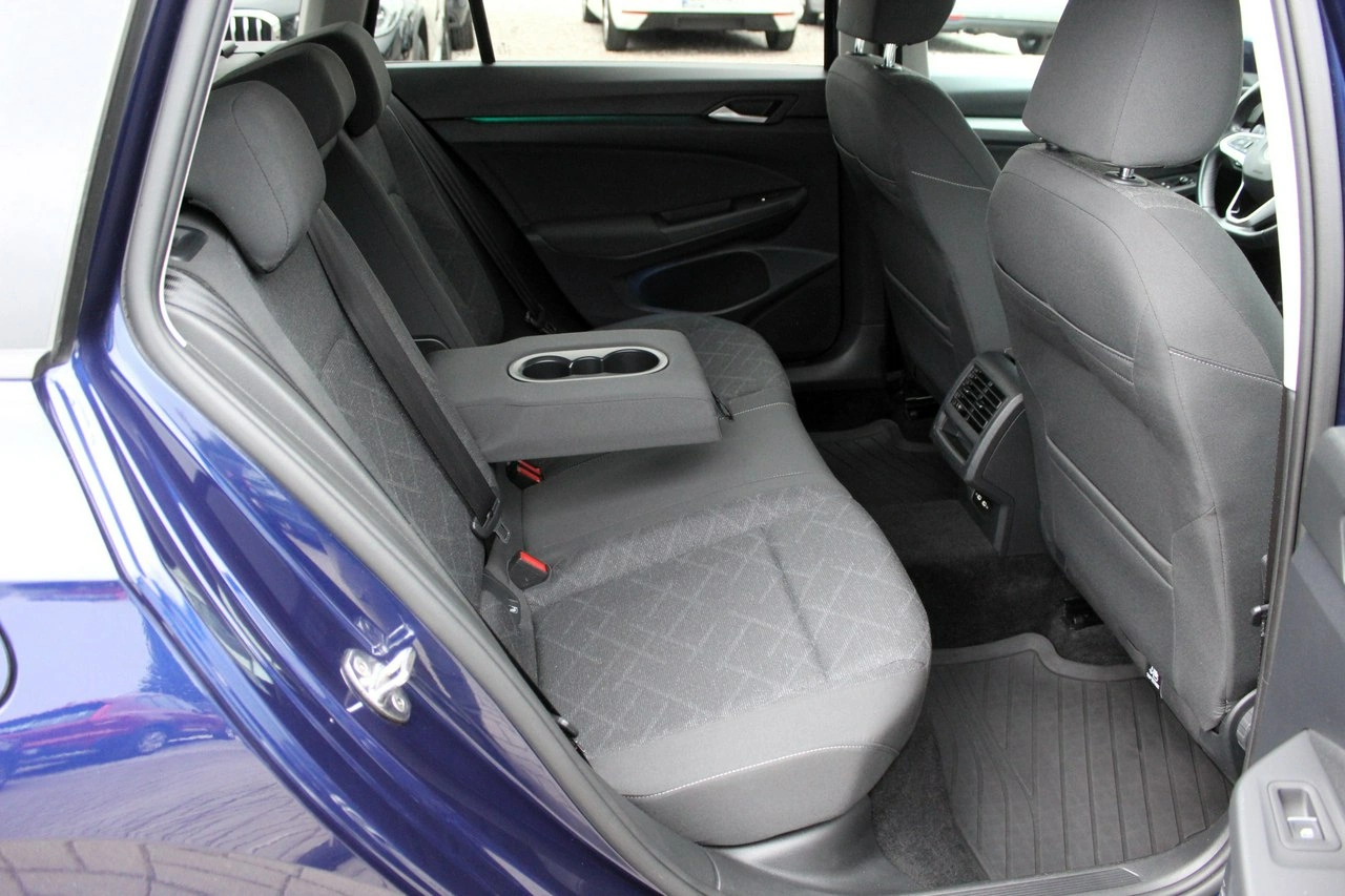 Volkswagen Golf Variant - Zdjęcie 9