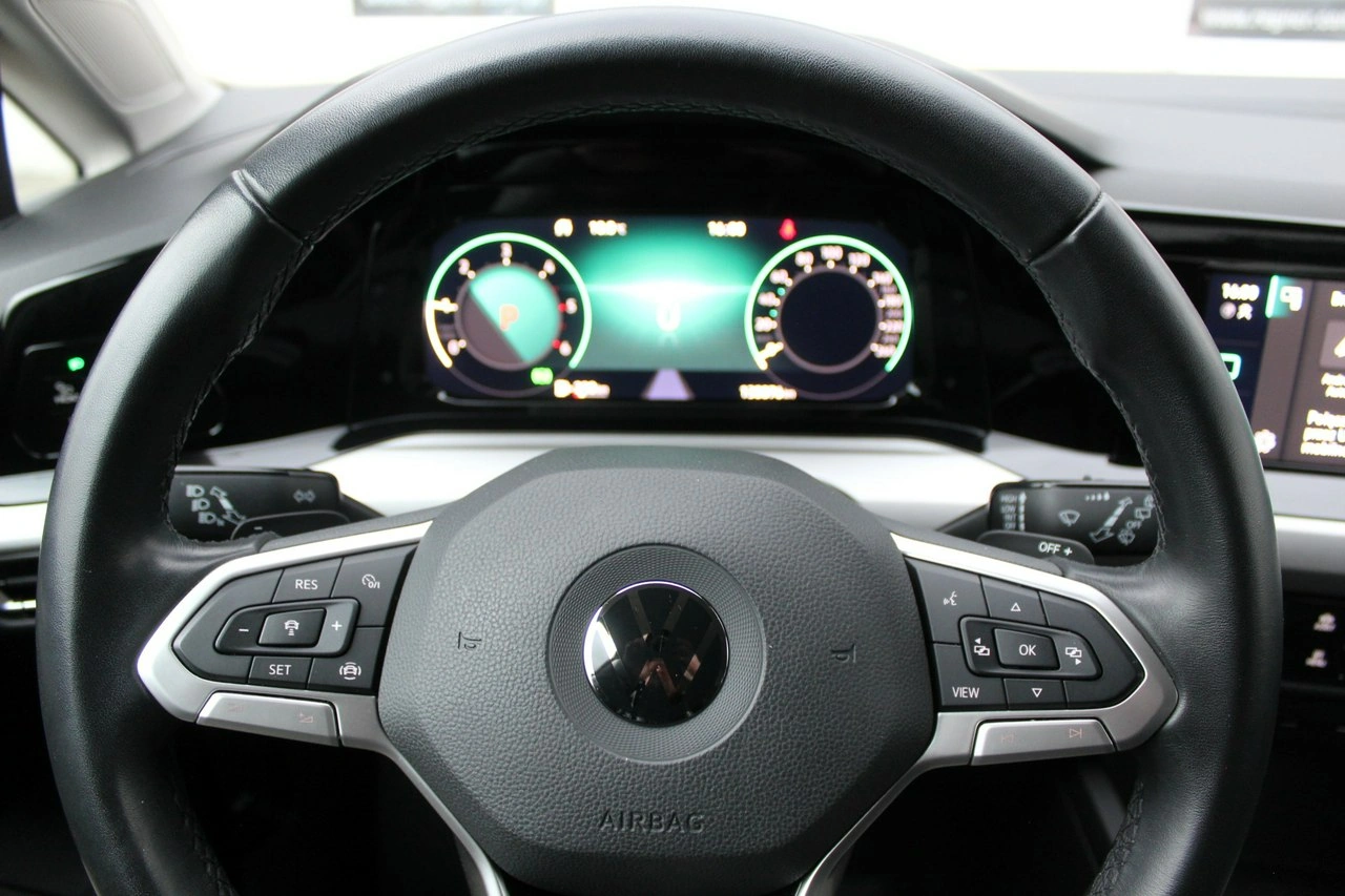 Volkswagen Golf Variant - Zdjęcie 13