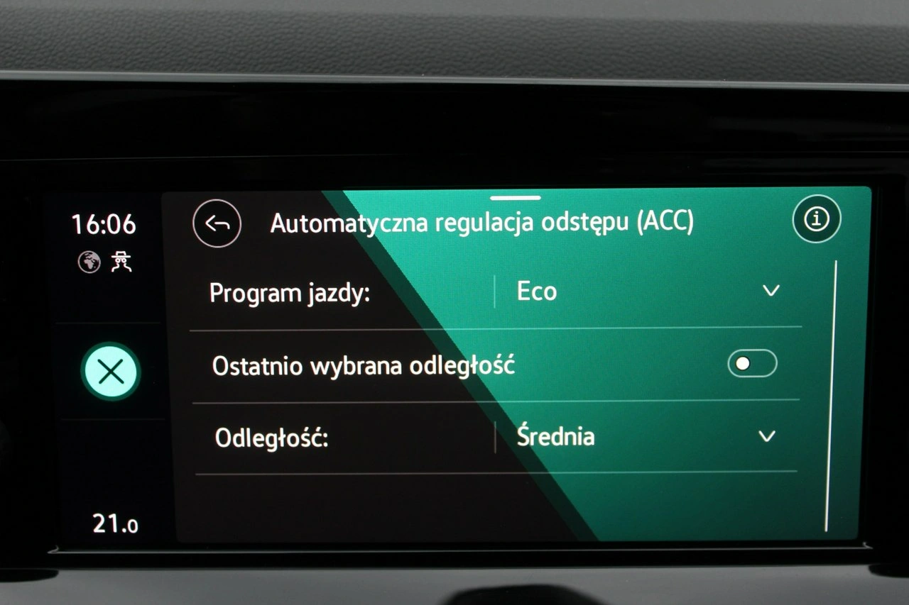 Volkswagen Golf Variant - Zdjęcie 20