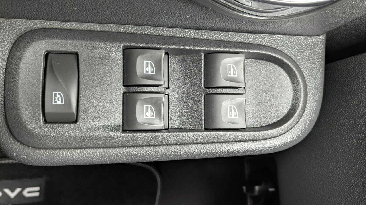 Dacia Duster - Zdjęcie 28