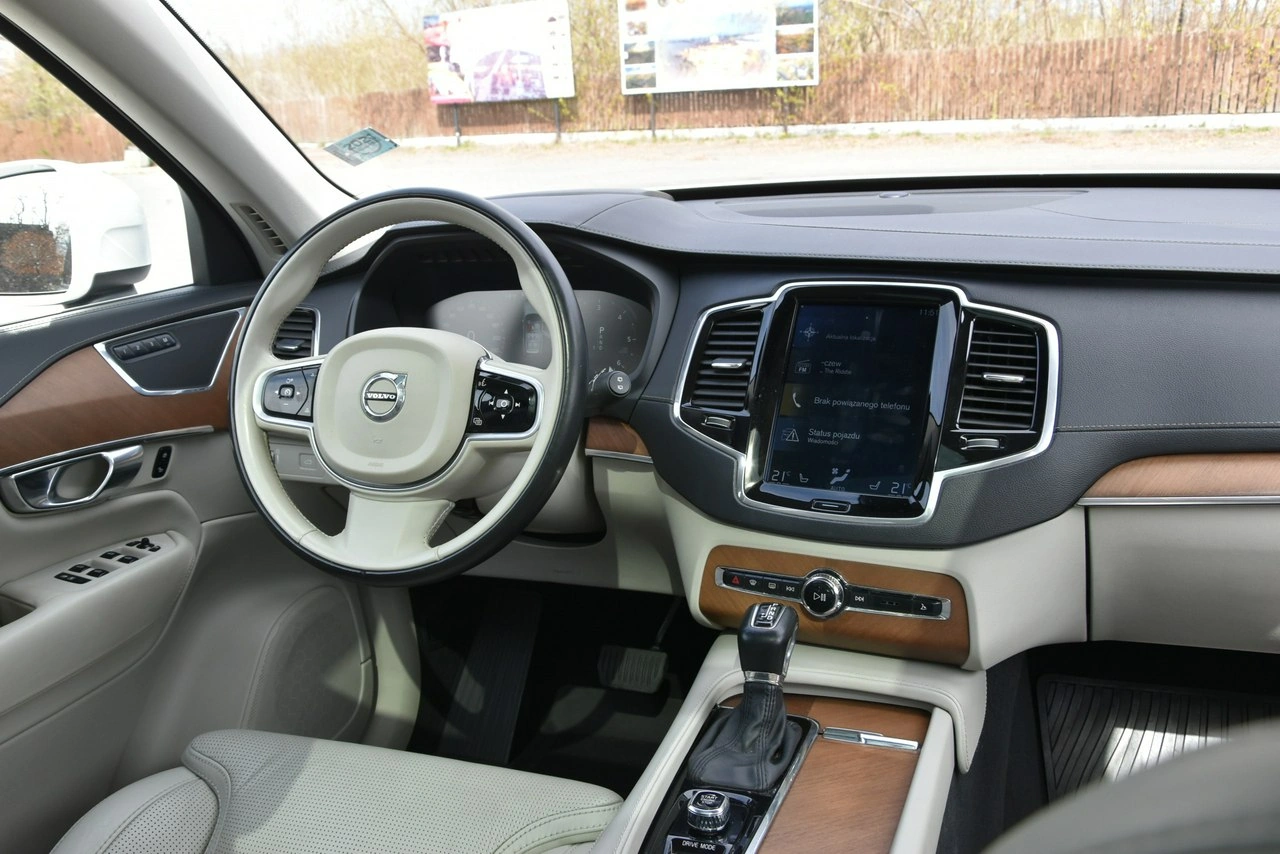 Volvo XC 90 - Zdjęcie 10