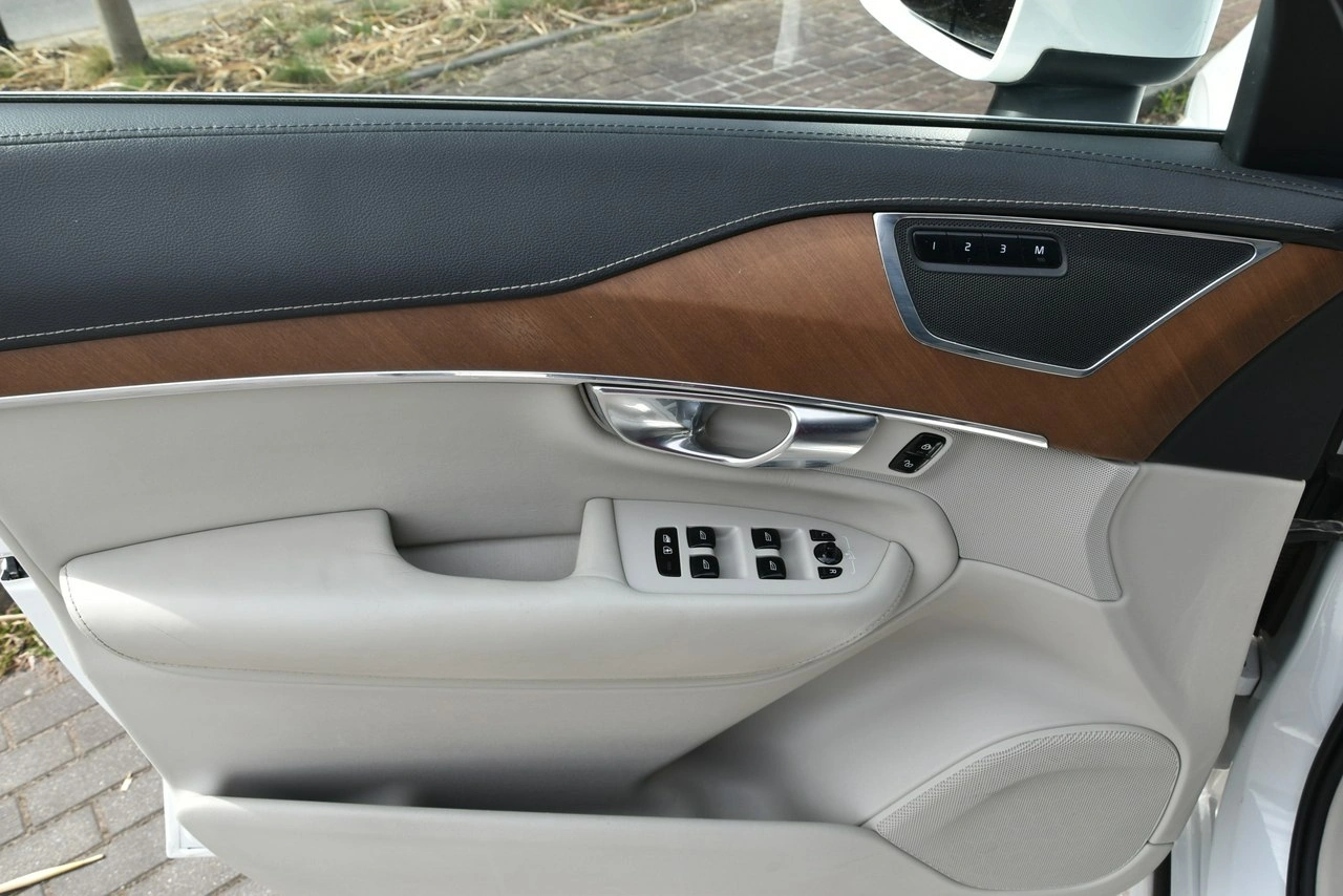Volvo XC 90 - Zdjęcie 27