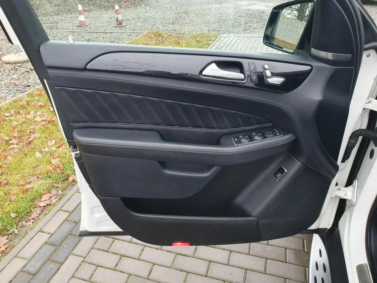 Mercedes GLS Klasa - Zdjęcie 17