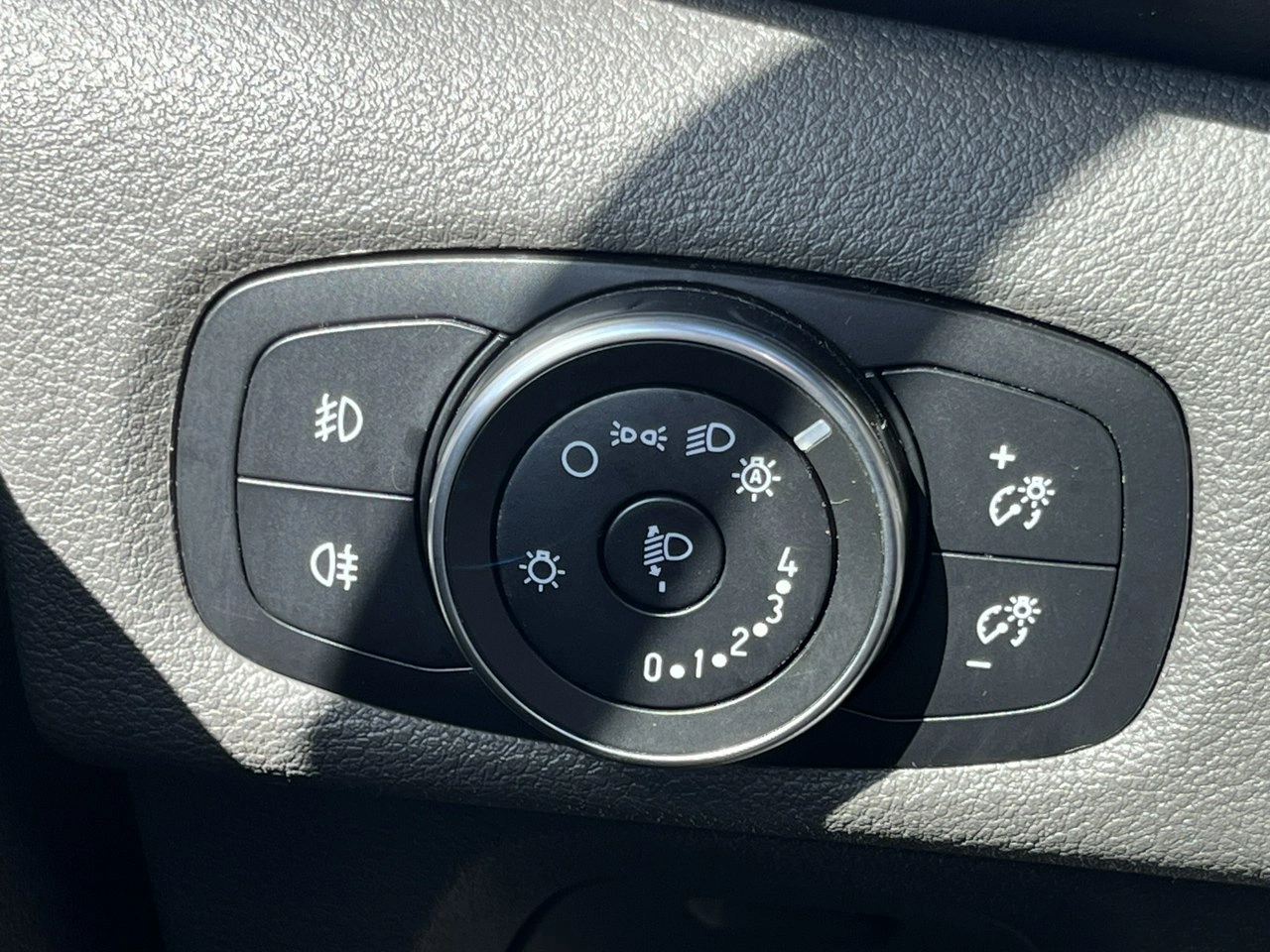 Ford Transit Custom - Zdjęcie 25