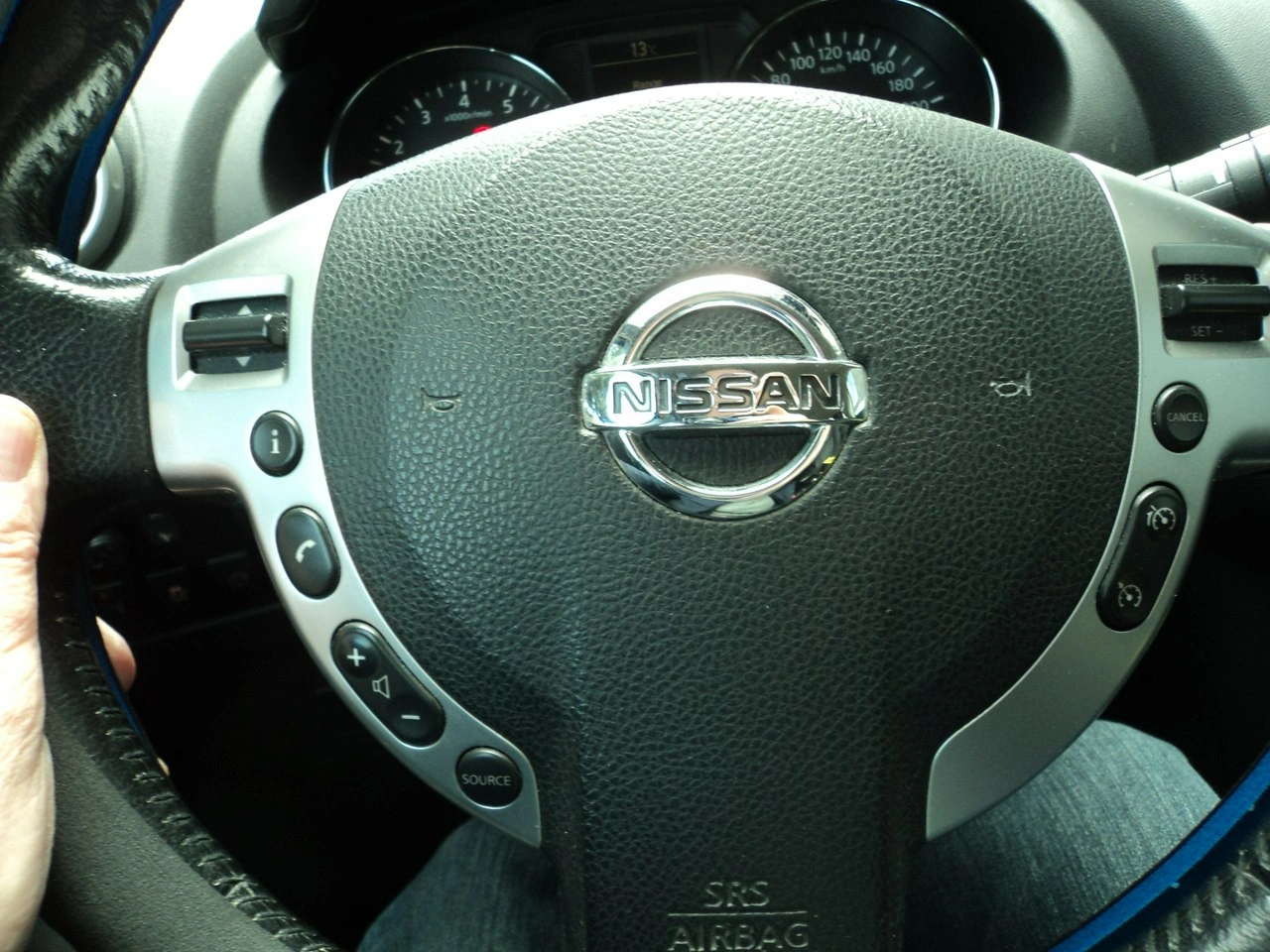 Nissan Qashqai - Zdjęcie 12