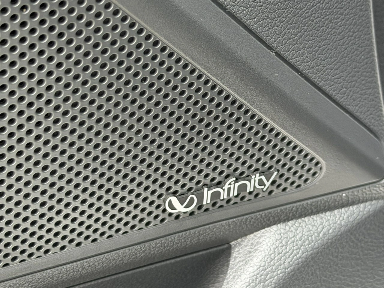 Hyundai IONIQ - Zdjęcie 16