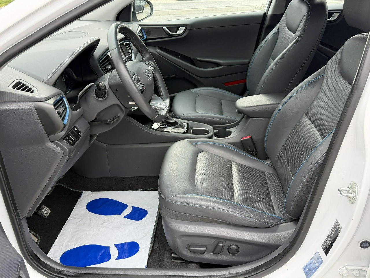 Hyundai IONIQ - Zdjęcie 18