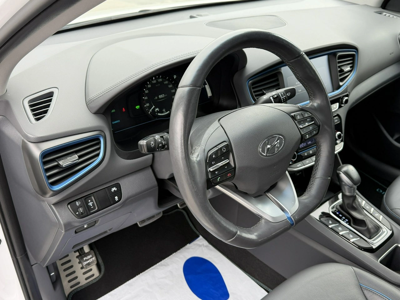 Hyundai IONIQ - Zdjęcie 20