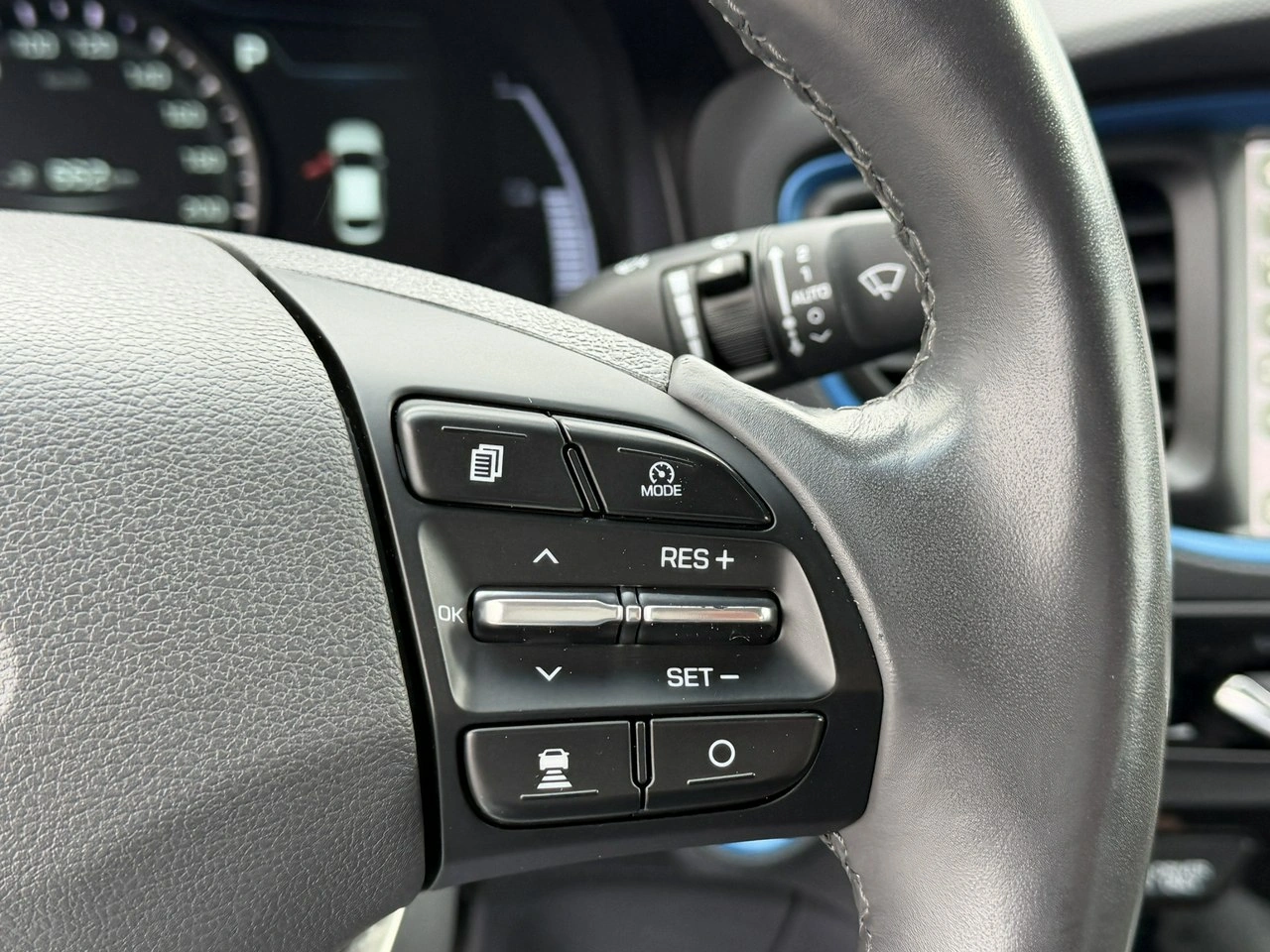 Hyundai IONIQ - Zdjęcie 23