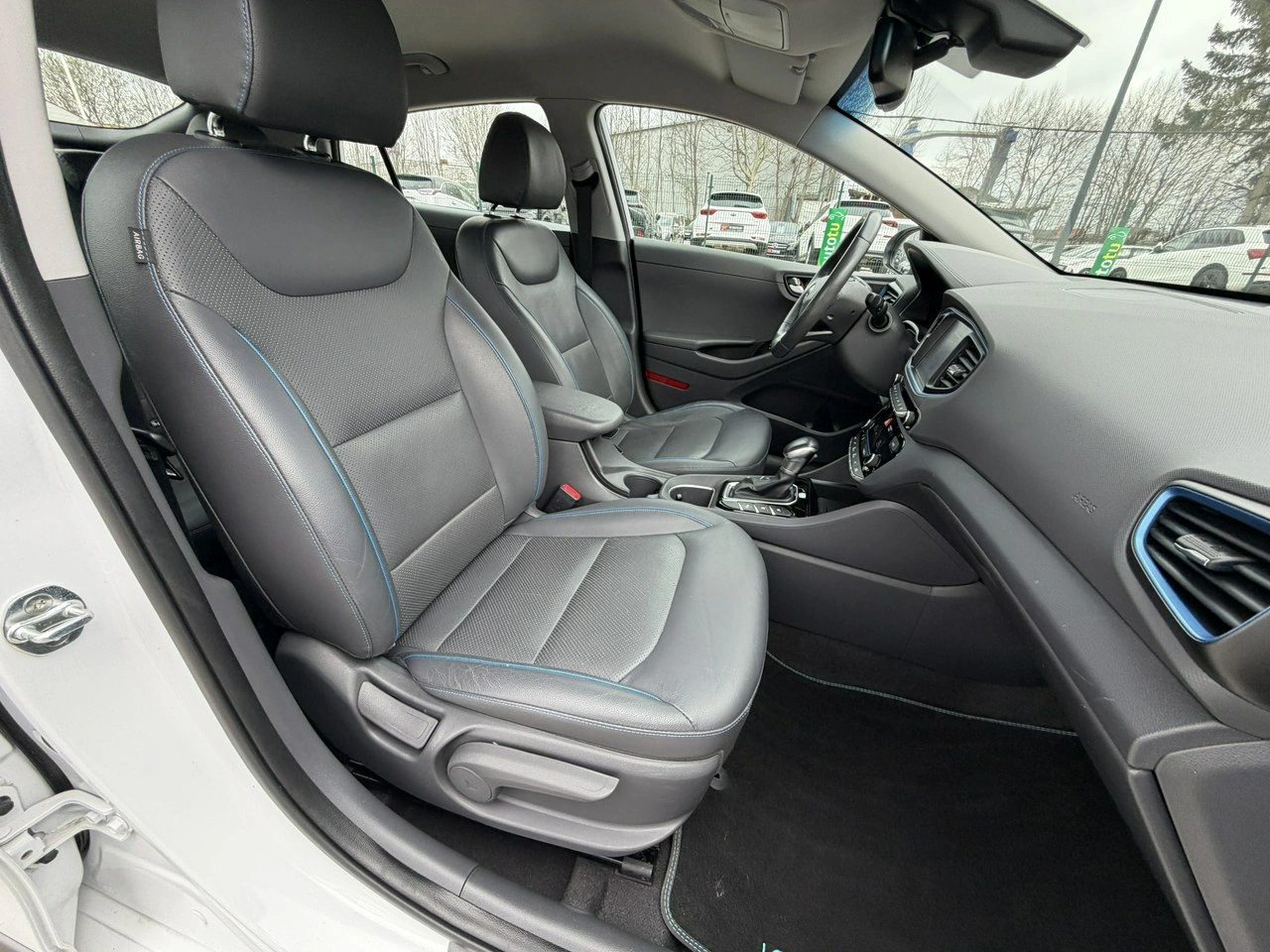 Hyundai IONIQ - Zdjęcie 35