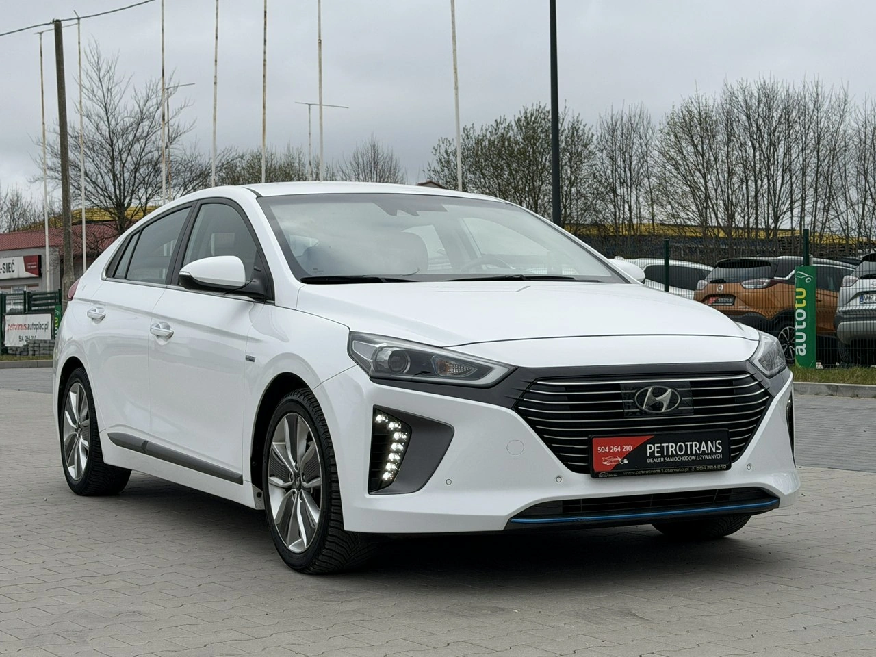 Hyundai IONIQ - Zdjęcie 12