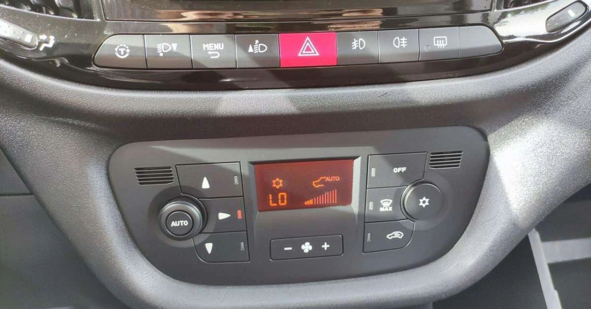 Fiat Doblo - Zdjęcie 22