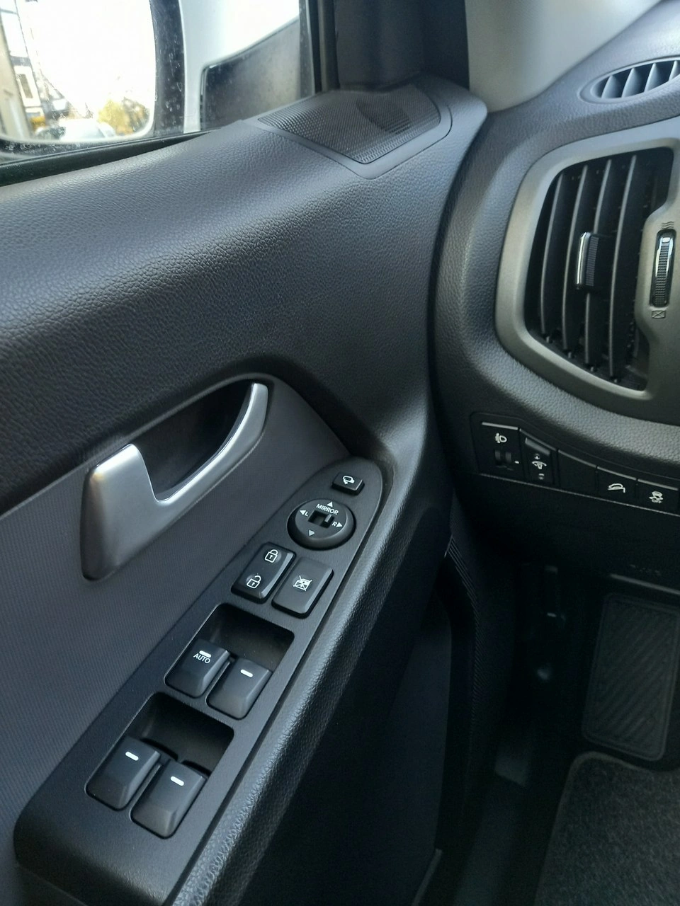 Kia Sportage - Zdjęcie 35