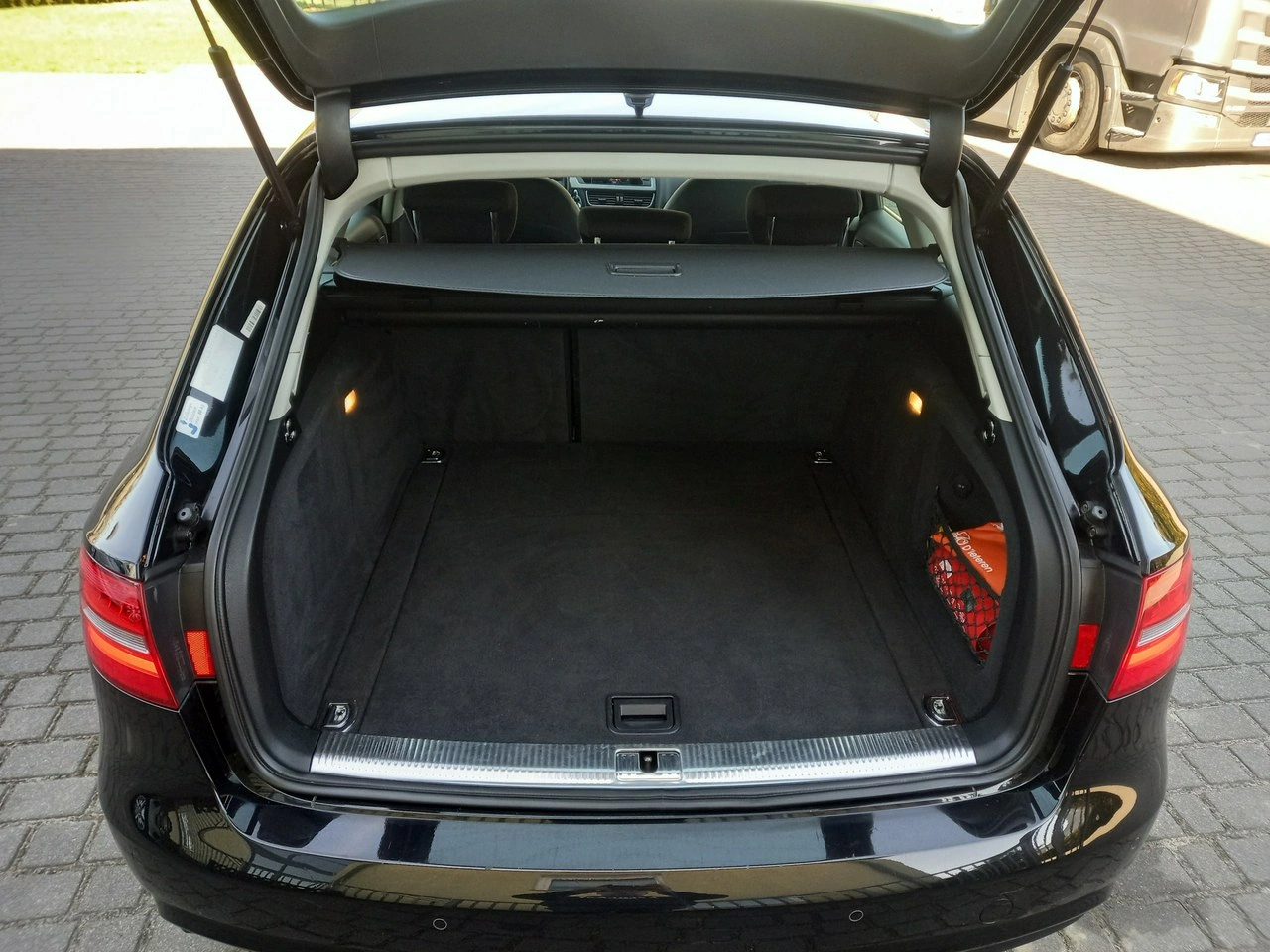 Audi A4 - Zdjęcie 18