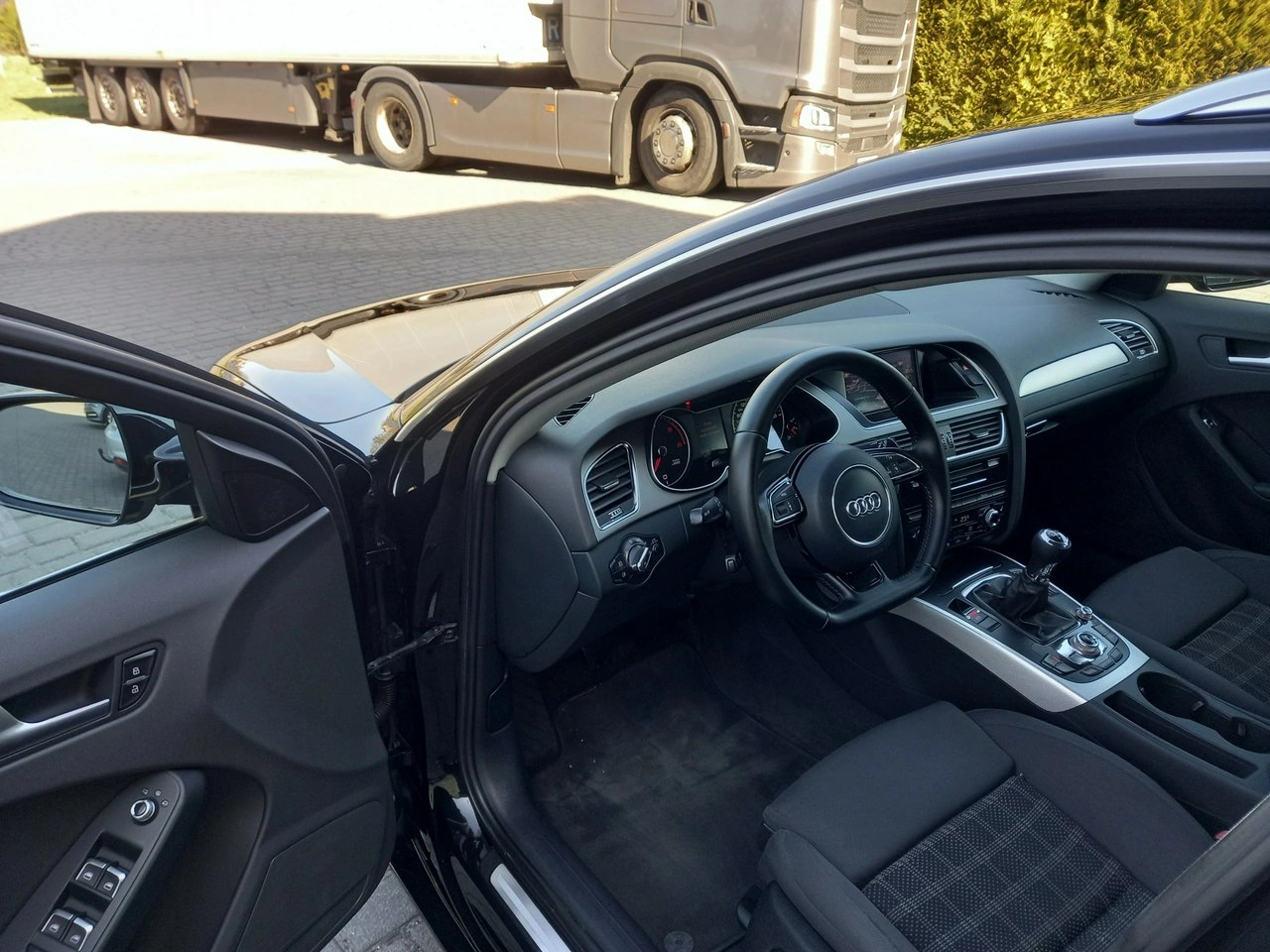 Audi A4 - Zdjęcie 28