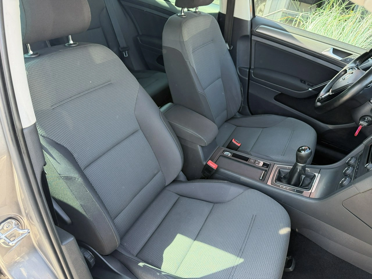 Volkswagen Golf - Zdjęcie 24