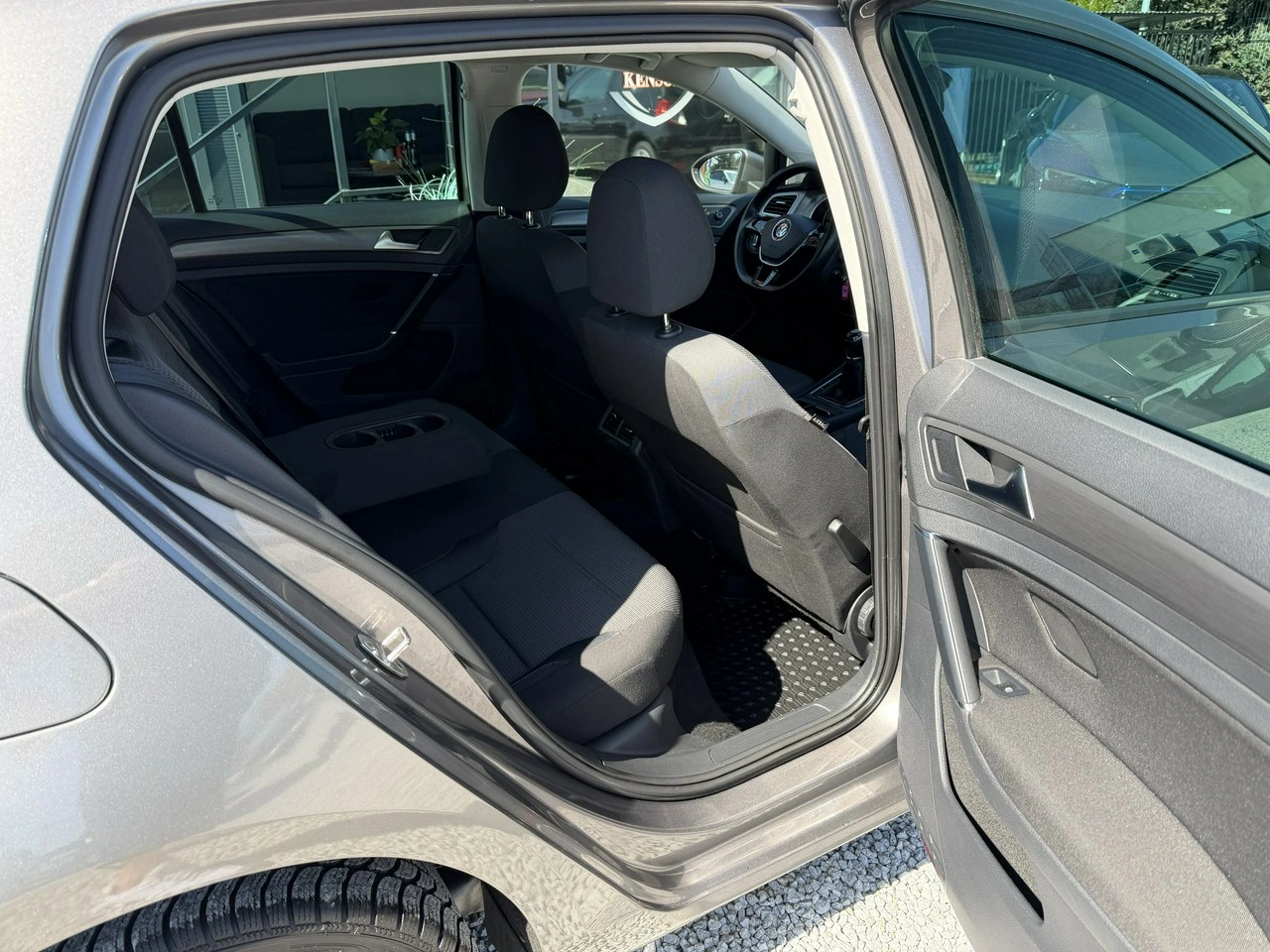 Volkswagen Golf - Zdjęcie 27