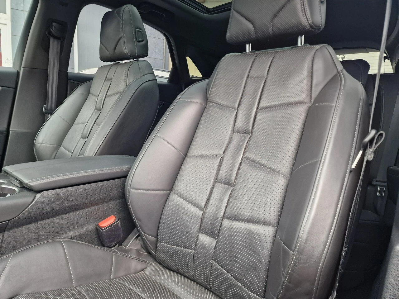 DS Automobiles DS 7 Crossback - Zdjęcie 17