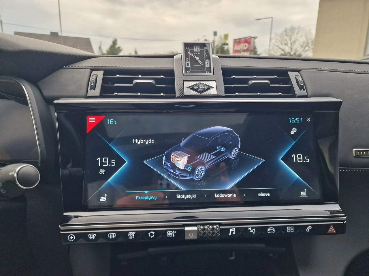 DS Automobiles DS 7 Crossback - Zdjęcie 30