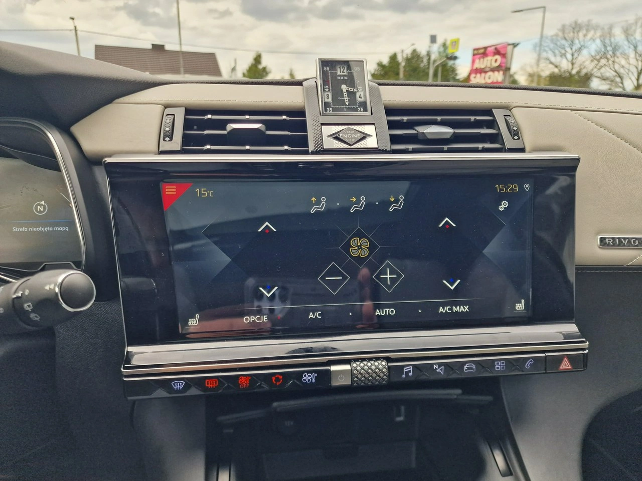 DS Automobiles DS 7 Crossback - Zdjęcie 32