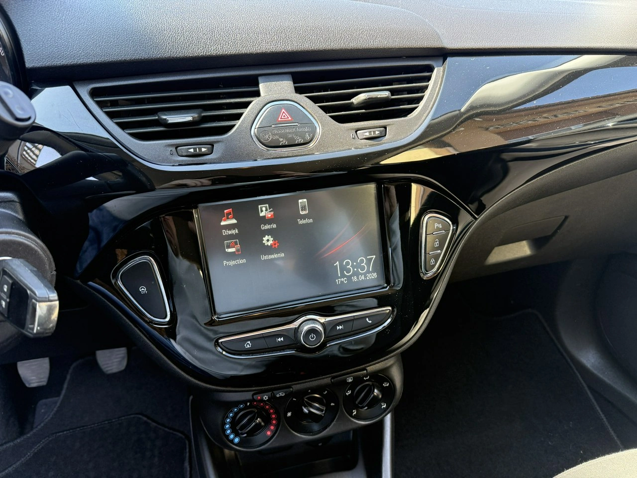 Opel Corsa - Zdjęcie 16