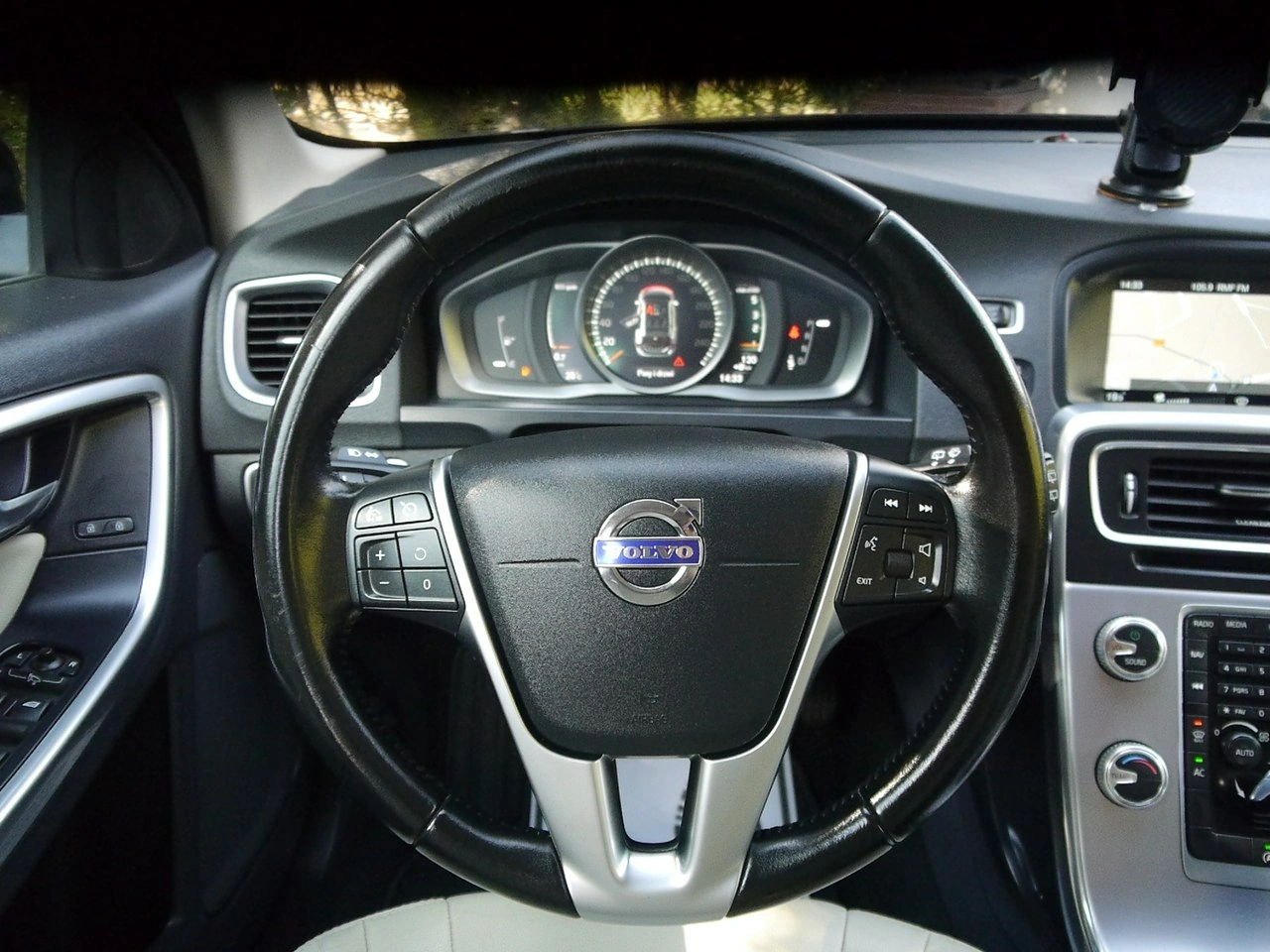 Volvo V60 - Zdjęcie 15