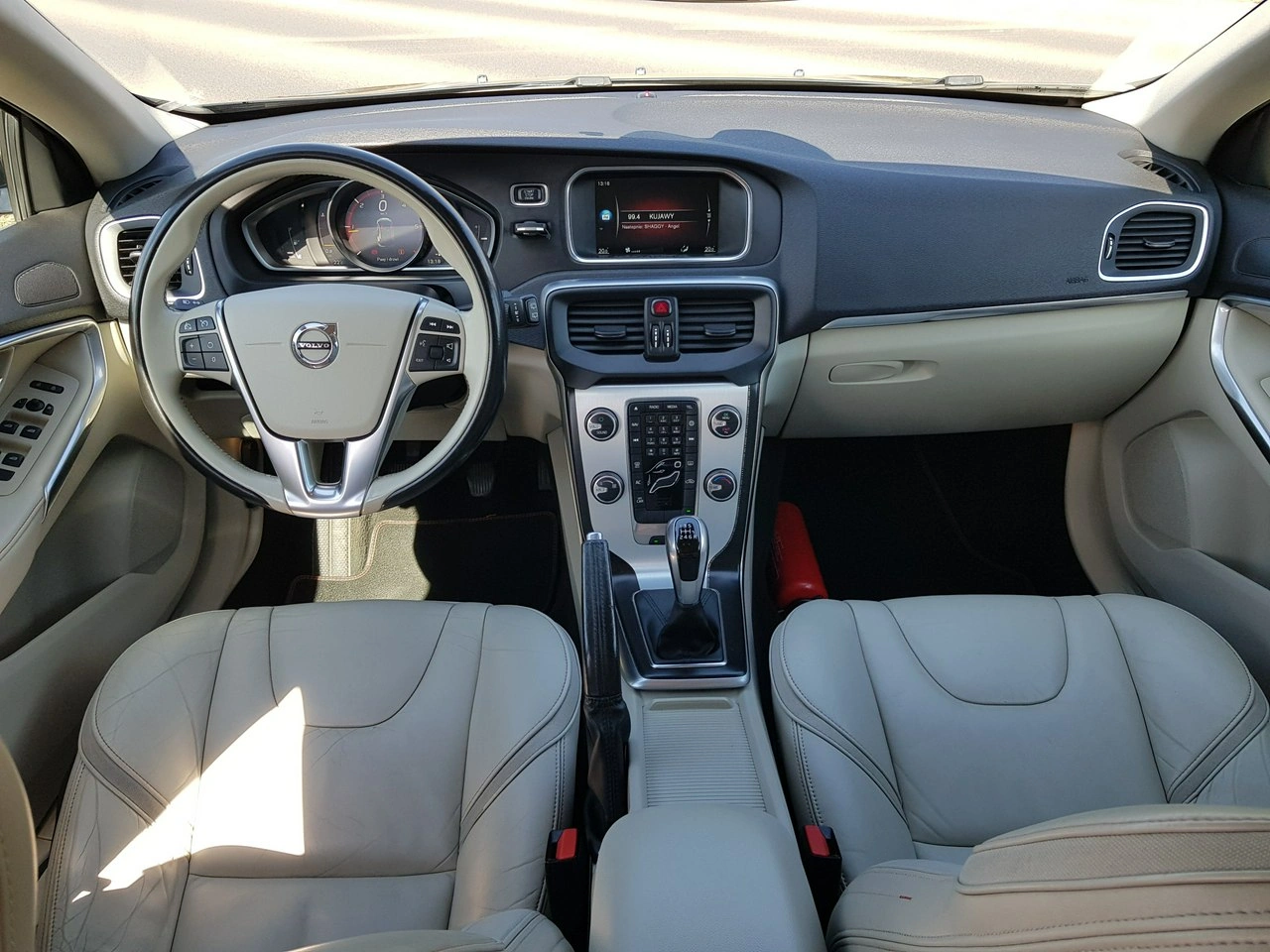 Volvo V40 - Zdjęcie 11