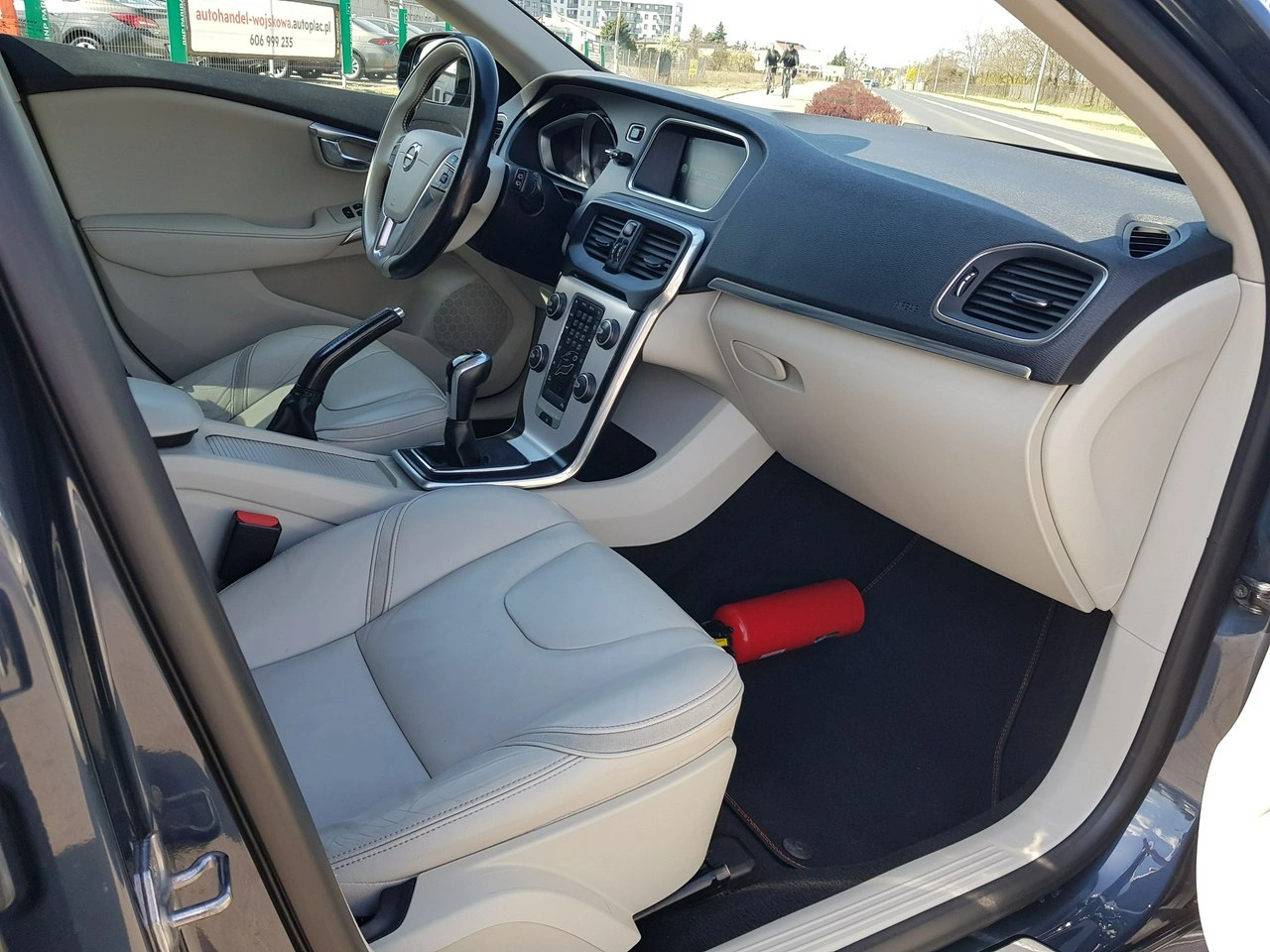 Volvo V40 - Zdjęcie 15