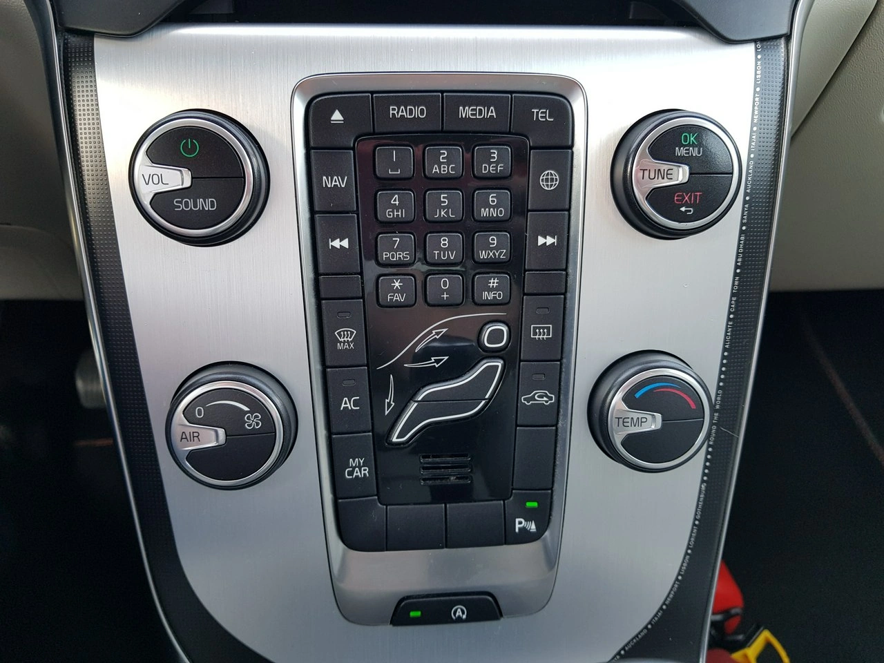 Volvo V40 - Zdjęcie 17