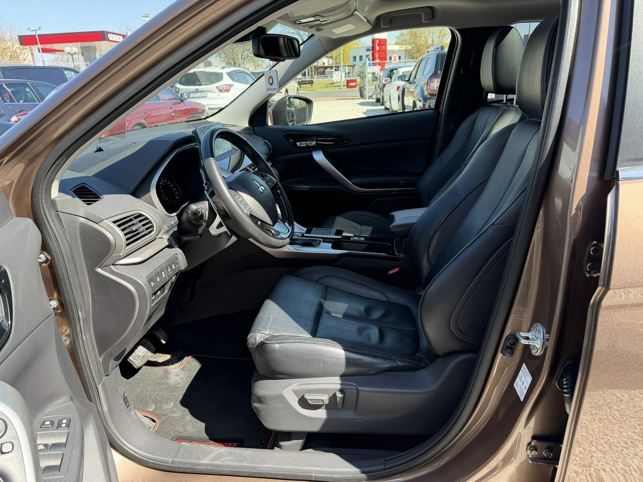 Mitsubishi Eclipse Cross - Zdjęcie 11