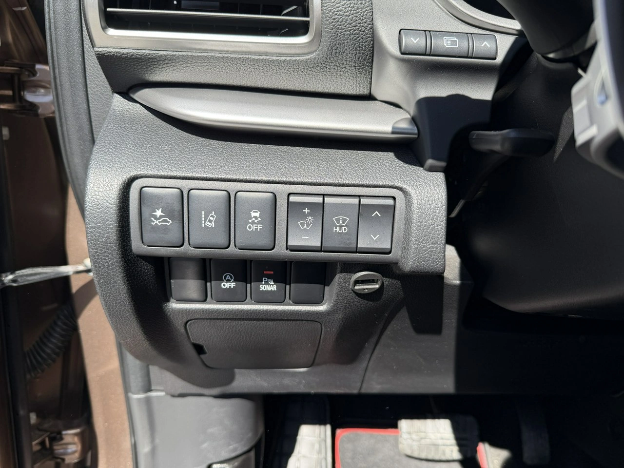 Mitsubishi Eclipse Cross - Zdjęcie 14