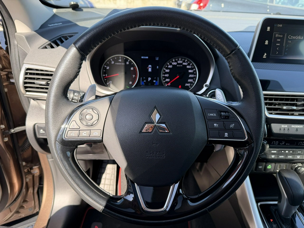 Mitsubishi Eclipse Cross - Zdjęcie 15