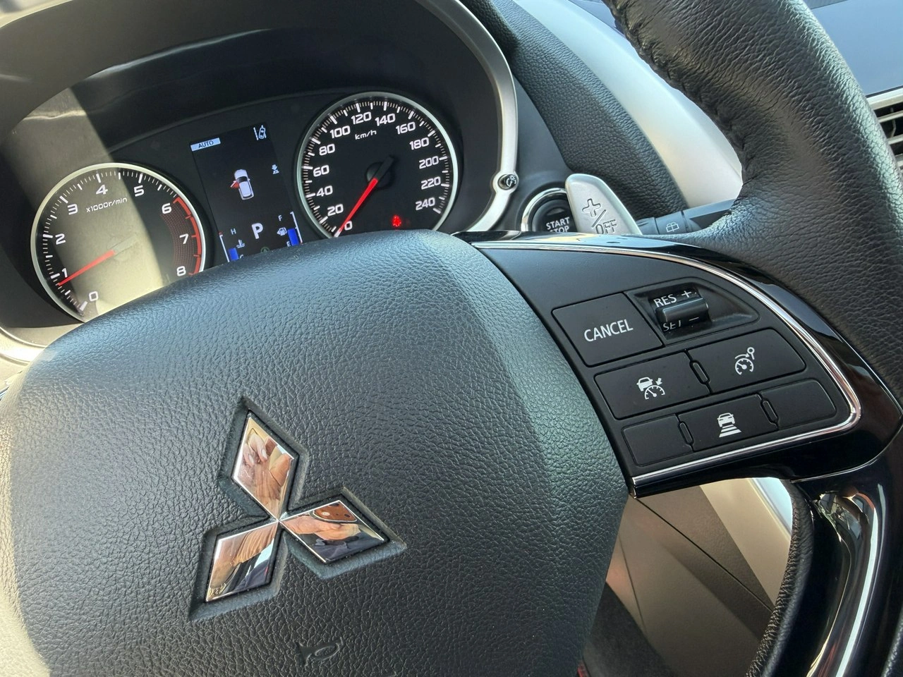 Mitsubishi Eclipse Cross - Zdjęcie 17