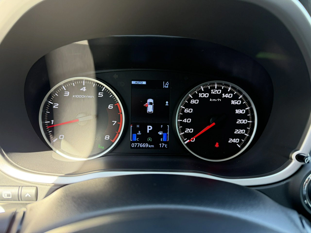 Mitsubishi Eclipse Cross - Zdjęcie 18