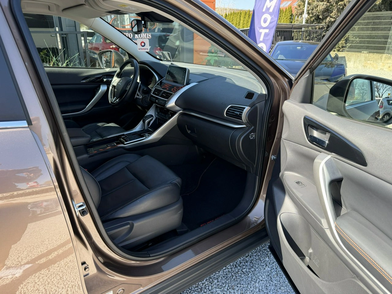 Mitsubishi Eclipse Cross - Zdjęcie 24