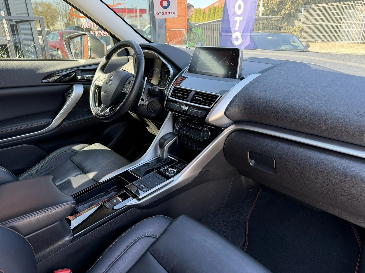 Mitsubishi Eclipse Cross - Zdjęcie 27