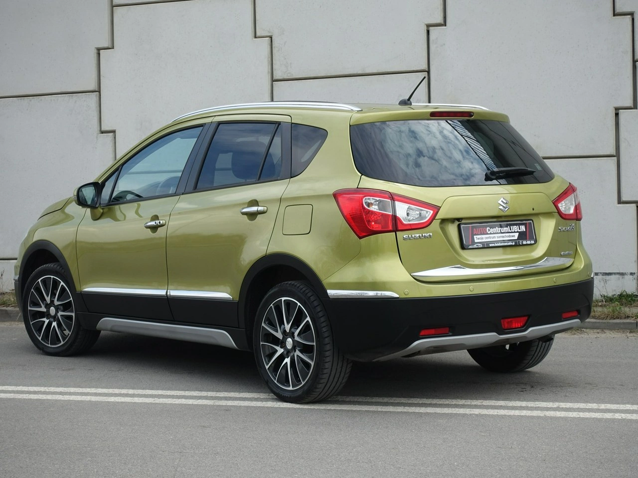 Suzuki SX4 S-Cross - Zdjęcie 10