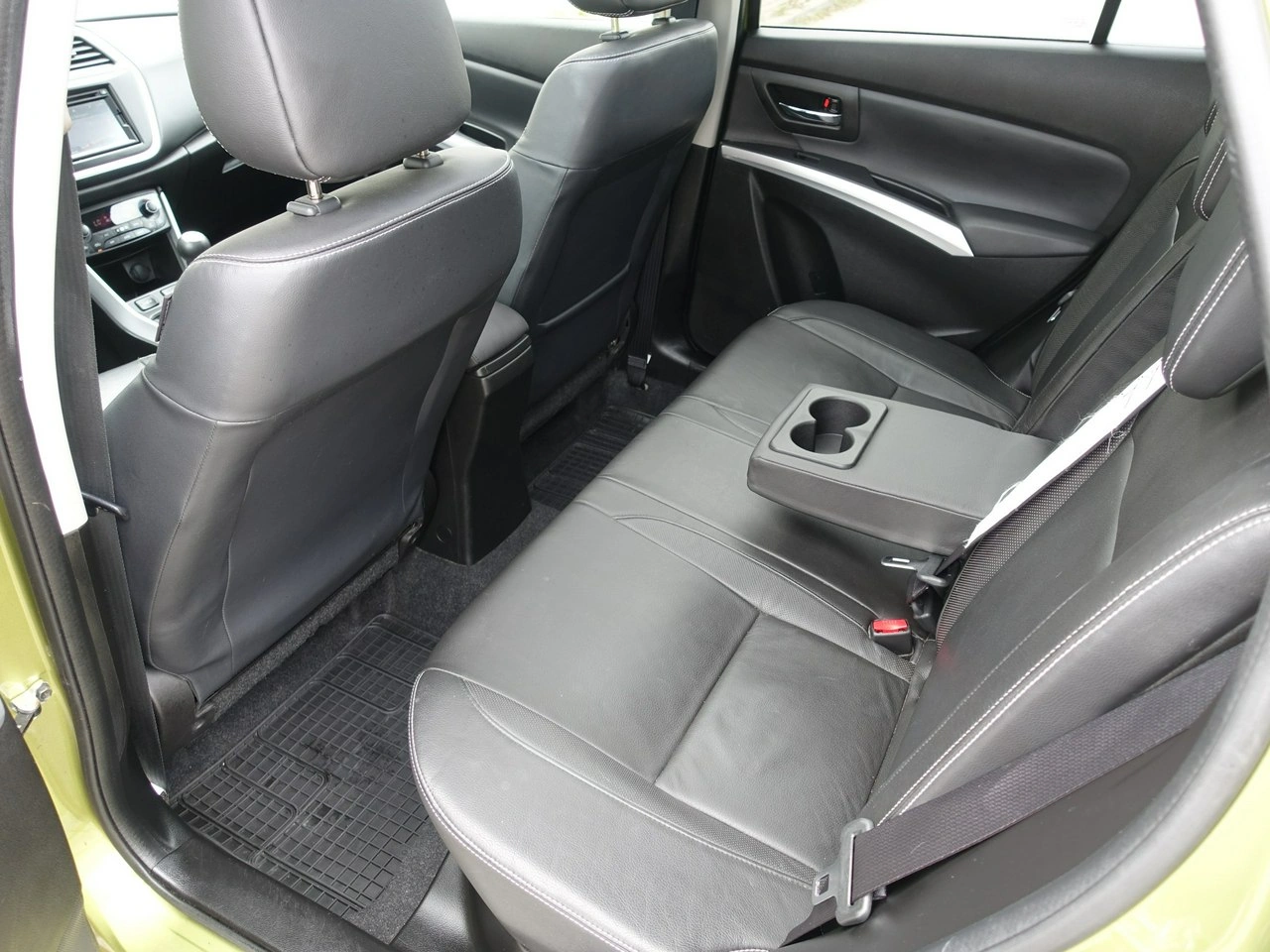 Suzuki SX4 S-Cross - Zdjęcie 17