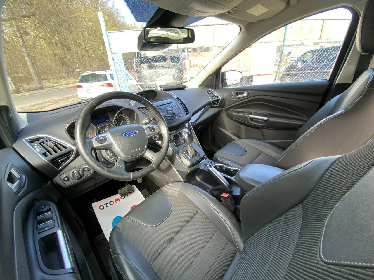 Ford Kuga - Zdjęcie 23