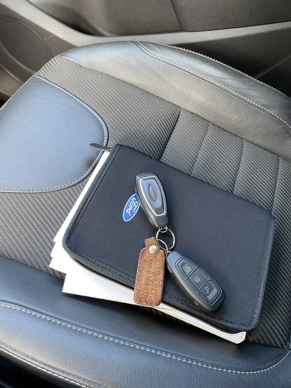 Ford Kuga - Zdjęcie 27