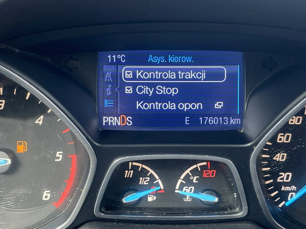 Ford Kuga - Zdjęcie 33