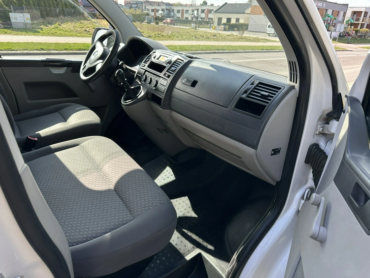 Volkswagen Transporter - Zdjęcie 9