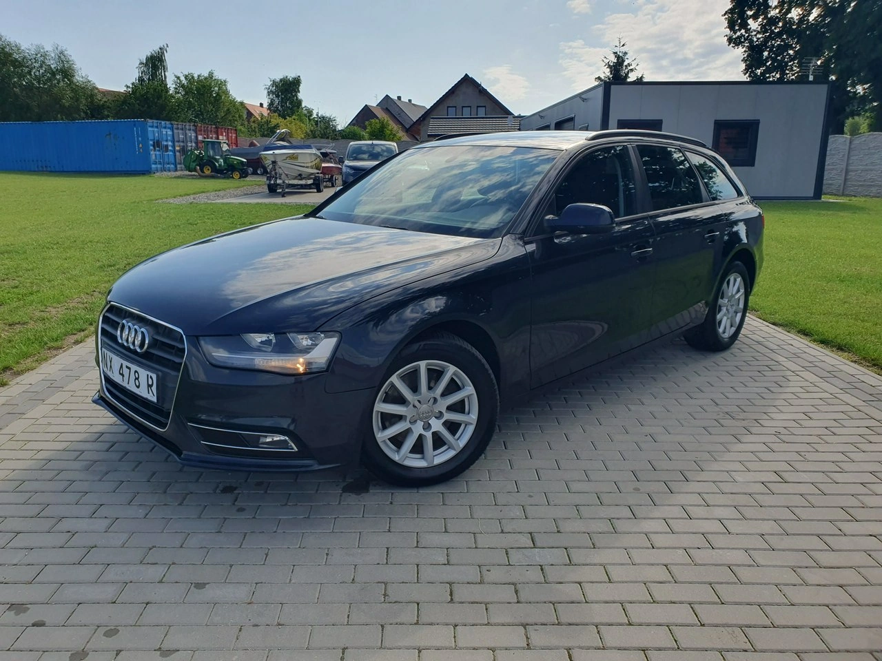 Audi A4 - Główne zdjęcie