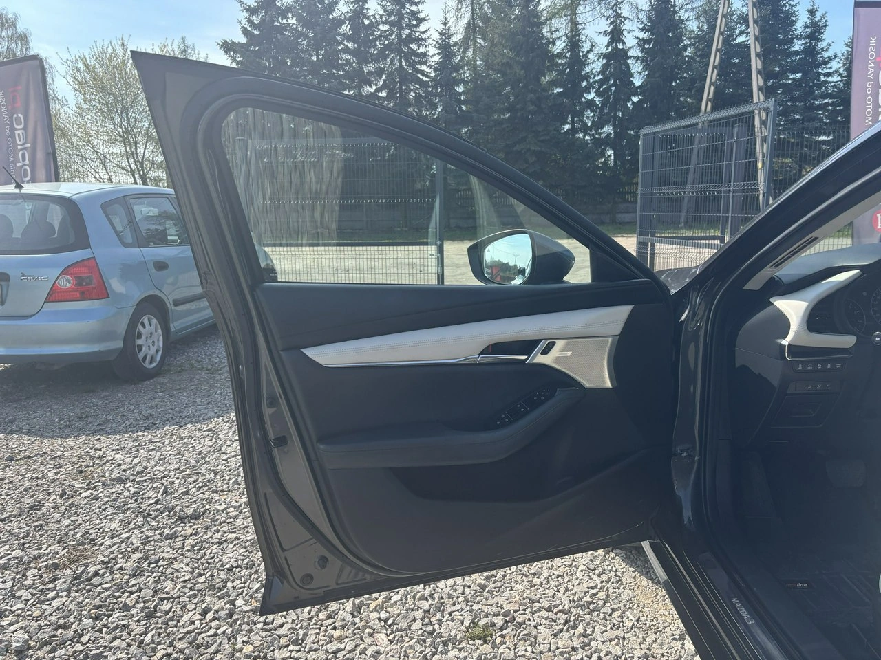 Mazda 3 - Zdjęcie 16